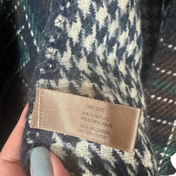 ModCloth Navy Blue Plaid Opened Front Knit Shawl Cardigan Poncho Women Sz OS - Picture 6 of 8